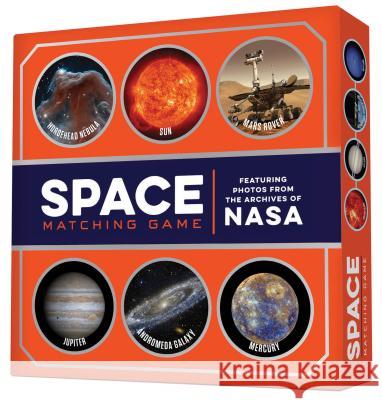 Space Matching Game: Featuring Photos from the Archives of NASA Chronicle Books 9781452133904 Chronicle Books (CA) - książka