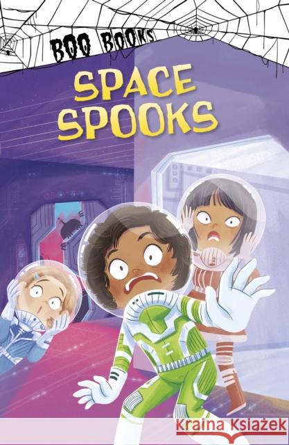 Space Spooks John Sazaklis, Patrycja Fabicka 9781398248083 Capstone Global Library Ltd - książka