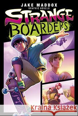 Strange Boarders Brandon Terrell Bere Muniz 9781496560506 Stone Arch Books - książka