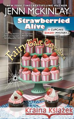 Strawberried Alive Jenn McKinlay 9780593333396 Berkley Books - książka