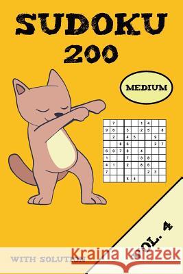 Sudoku 200 Medium With Solution Vol. 4: Puzzle puzzle booklet, 9x9, 2 puzzles per page Kawaii Puzzle Sudoku 9781077013247 Independently Published - książka