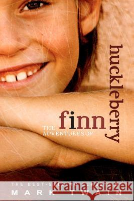 The Adventures of Huckleberry Finn Mark Twain 9781456364397 Createspace - książka