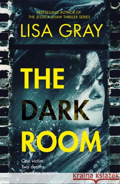 The Dark Room Lisa Gray 9781542035354 Amazon Publishing - książka