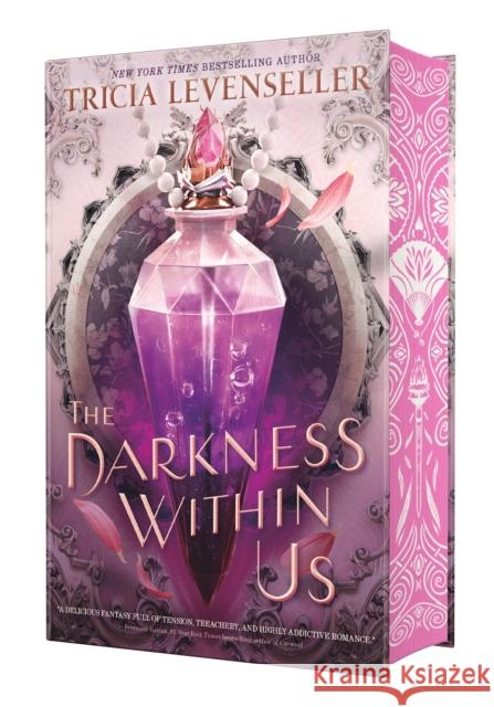 The Darkness Within Us Tricia Levenseller 9781250840776 Feiwel & Friends - książka