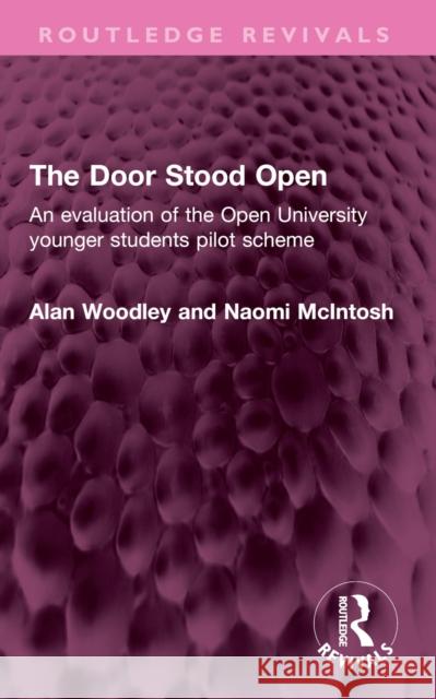 The Door Stood Open Naomi McIntosh 9781032352206 Taylor & Francis Ltd - książka