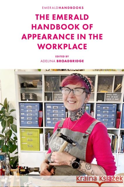 The Emerald Handbook of Appearance in the Workplace  9781800711754 Emerald Publishing Limited - książka
