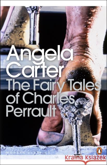 The Fairy Tales of Charles Perrault Angela Carter 9780141189956 Penguin Books Ltd - książka