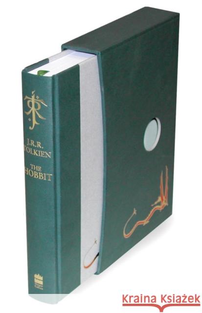 The Hobbit J R R Tolkien 9780007118359 HarperCollins Publishers - książka