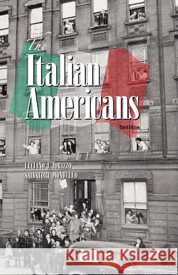 The Italian Americans Iorizzo, Luciano J. 9780977356751 Cambria Press - książka