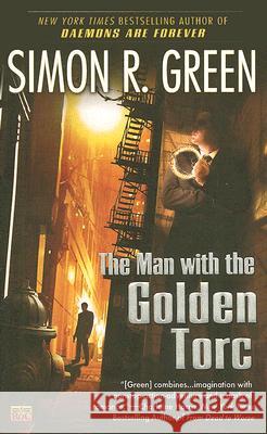 The Man with the Golden Torc Simon R. Green 9780451462145 Roc - książka