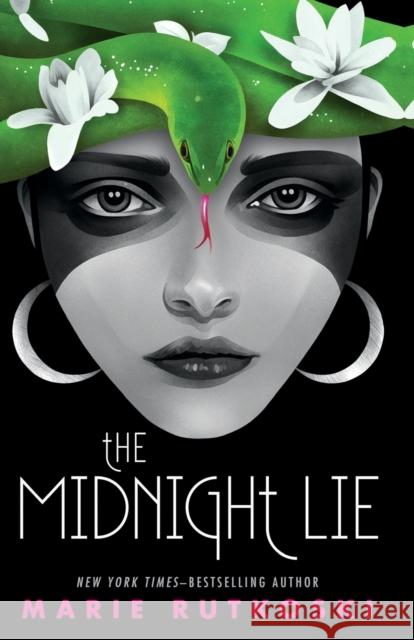The Midnight Lie Marie Rutkoski 9781250802644 Square Fish - książka