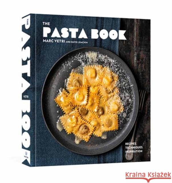 The Pasta Book: Recipes, Techniques, Inspiration David Joachim 9780593799475 Clarkson Potter Publishers - książka