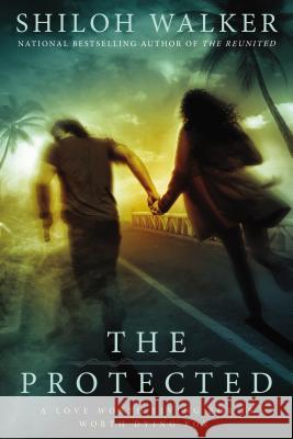 The Protected Shiloh Walker 9780425264430 Berkley Publishing Group - książka