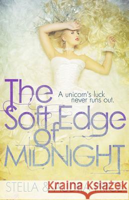 The Soft Edge of Midnight Stella And Audra Price 9781515217060 Createspace Independent Publishing Platform - książka