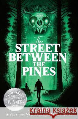 The Street Between the Pines J J Alo   9798218165369 J.J. Alo Author - książka