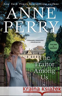 The Traitor Among Us: An Elena Standish Novel Anne Perry 9780593359174 Ballantine Books - książka