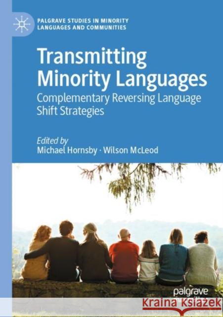 Transmitting Minority Languages  9783030879129 Springer International Publishing - książka