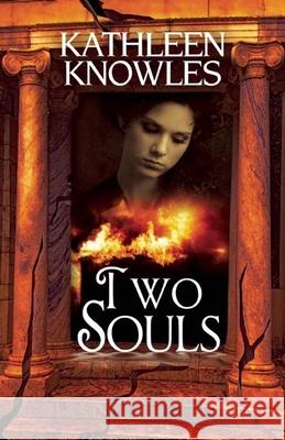 Two Souls Kathleen Knowles 9781626396418 Bold Strokes Books - książka