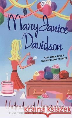 Undead and Unpopular: A Queen Betsy Novel MaryJanice Davidson 9780425215999 Berkley - książka