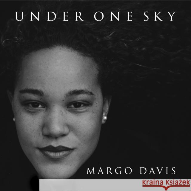Under One Sky Margo Baumgarten Davis Margaretta K. Mitchell 9780804742665 Stanford University Press - książka