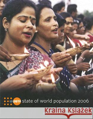 UNFPA State of World Population: A Passage to Hope: Women and International Migration United Nations 9780897147729 United Nations - książka