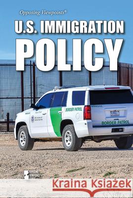U.S. Immigration Policy Sarah Suozzi 9781534510234 Greenhaven Publishing - książka