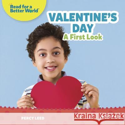 Valentine\'s Day: A First Look Percy Leed 9781728475660 Lerner Publications (Tm) - książka