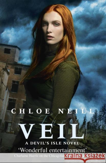 Veil Chloe Neill 9781473215344 GOLLANCZ - książka