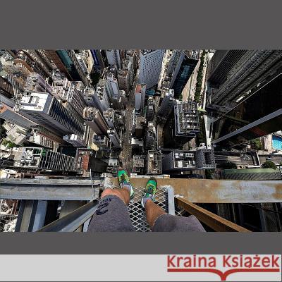 Vicarious Height Vertigo: An Array of Paintings Gary Lee Kvamme 9781095936092 Independently Published - książka