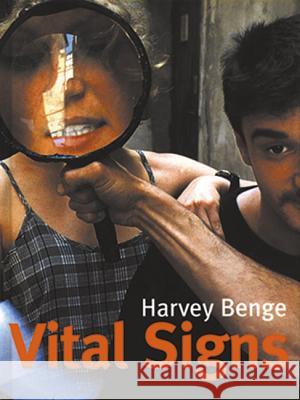Vital Signs Harvey Benge Harvey Benge 9781899235476 Dewi Lewis Publishing - książka