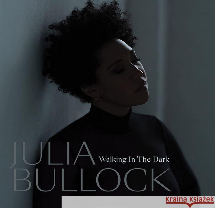 Walking In The Dark, 1 Audio-CD Bullock, Julia 0075597908176 Warner - książka