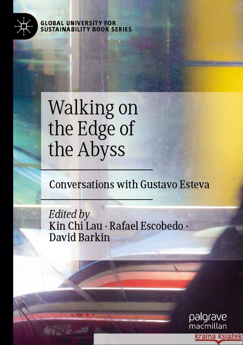 Walking on the Edge of the Abyss  9789819923274 Palgrave Macmillan - książka