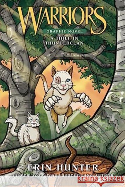 Warriors: A Thief in ThunderClan Erin Hunter 9780063240223 HarperCollins - książka