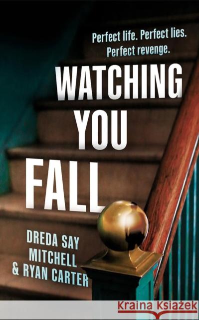 Watching You Fall Ryan Carter 9781662535734 Amazon Publishing - książka