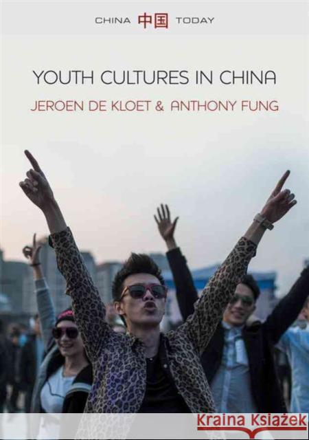 Youth Cultures in China Jeroen De Kloet 9780745679174 Polity Press - książka