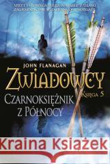 Zwiadowcy T.5 Czarnoksiężnik z Północy John Flanagan 9788382663778 Jaguar - książka